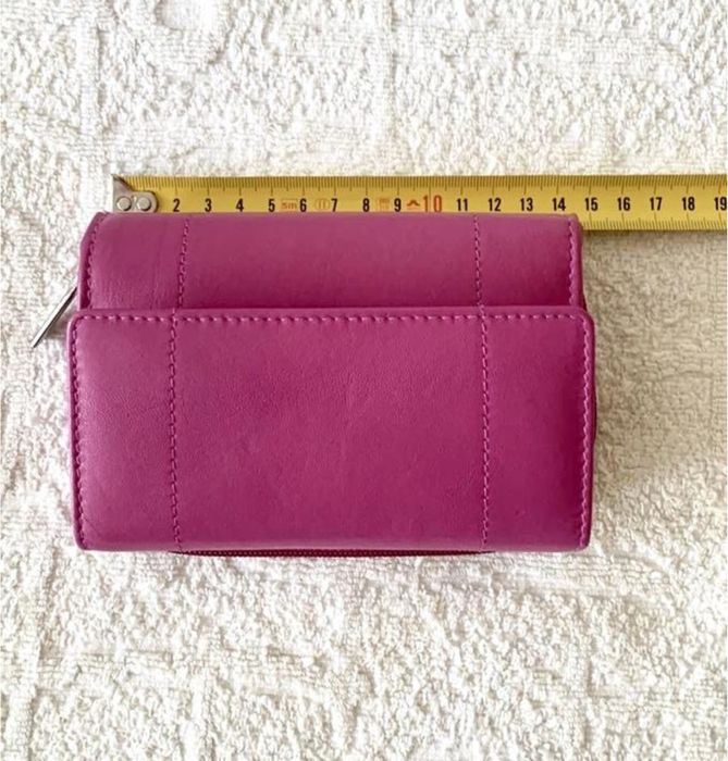 Рожевий шкіряний гаманець