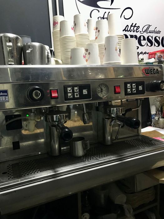 Продам обладнання б/у для кав’ярні