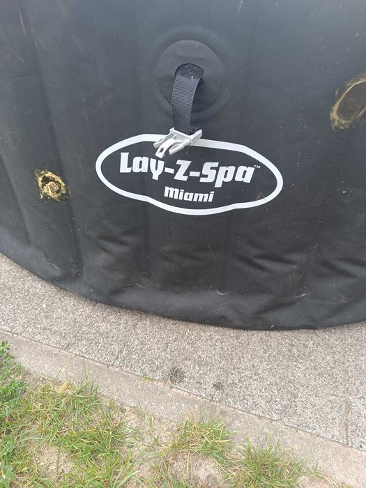 basen jacuzzi ogrodowe dmuchane lay z spa miami bestway