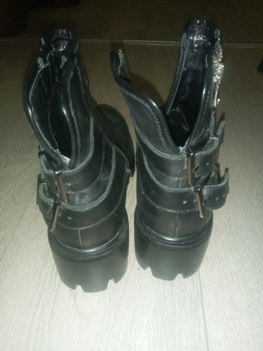 Продам ботинки  демисезон