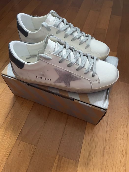 Golden goose novas