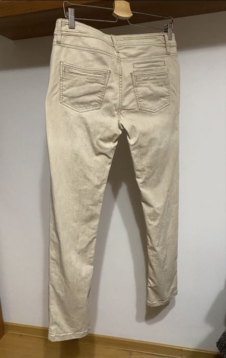Jeansy Massimo Dutti   38