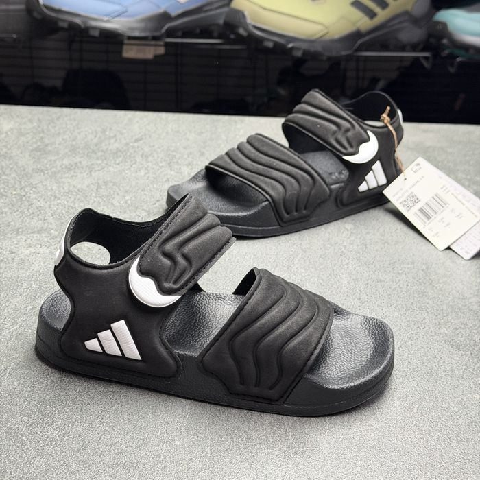 ОРИГІНАЛ 100% Дитячі босоніжки  адідас Adidas HQ0114 /31р.