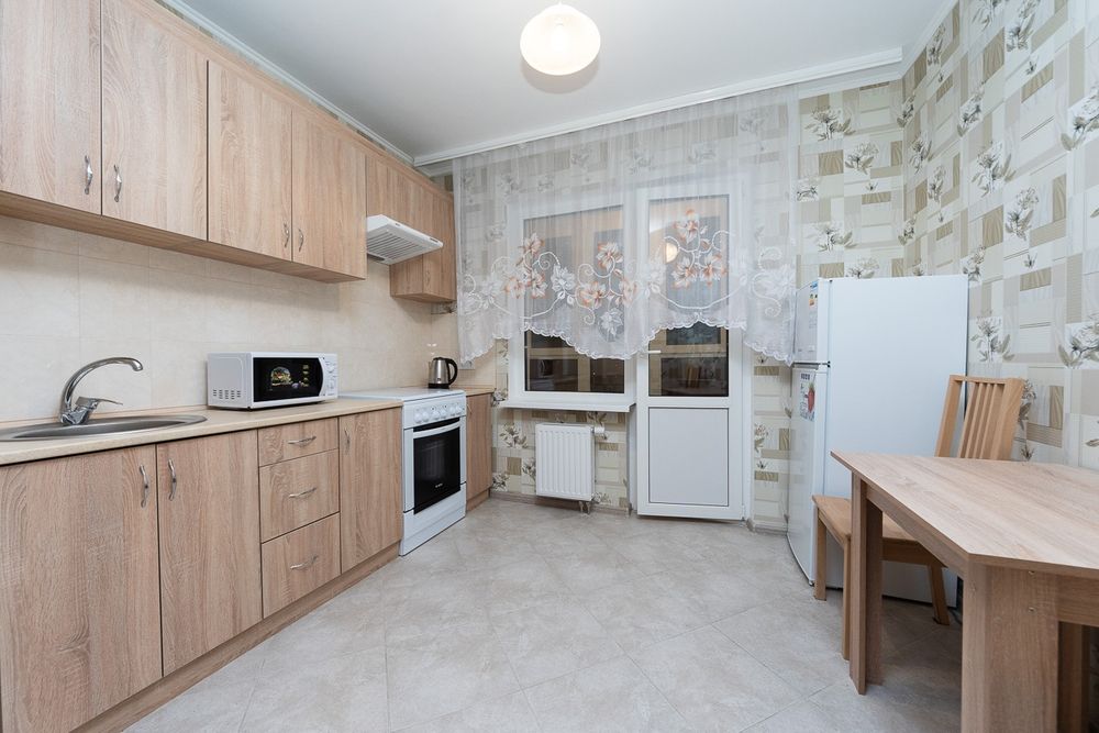 Комфортна 2 кім. Позняки, ЖК Патриотіка,Чавдар подобово