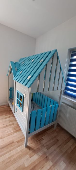 Łóżeczko łóżko domek dla dzieci drewniany 80x160 LED