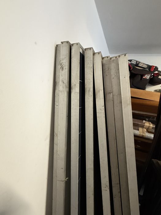 11 paineis solares + 8 baterias