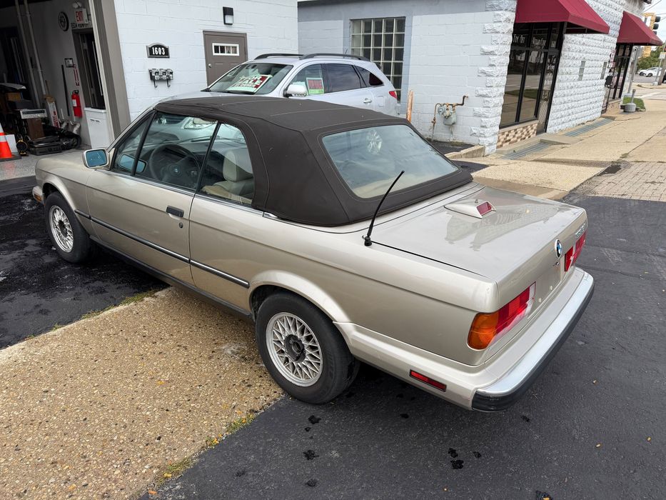 Kultowe Bmw 325i manual !