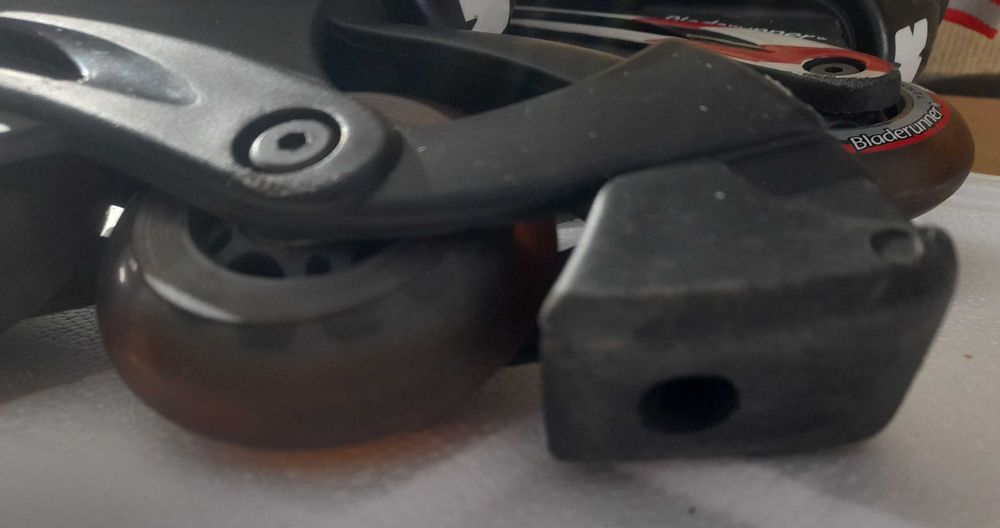 Patins em linha marca Bladerunner “Octane” Performance.64575359639297123