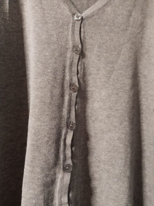 Sweter damski rozpinany na guziki   r 44