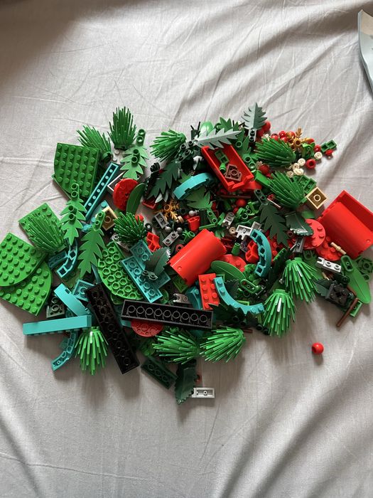 Конструктор LEGO Iconic  оригінал Декор для різдвяного  стола