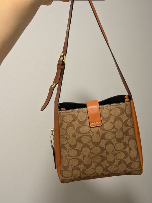 Сумка жіноча під Coach Hadley Convertible кроссбоді