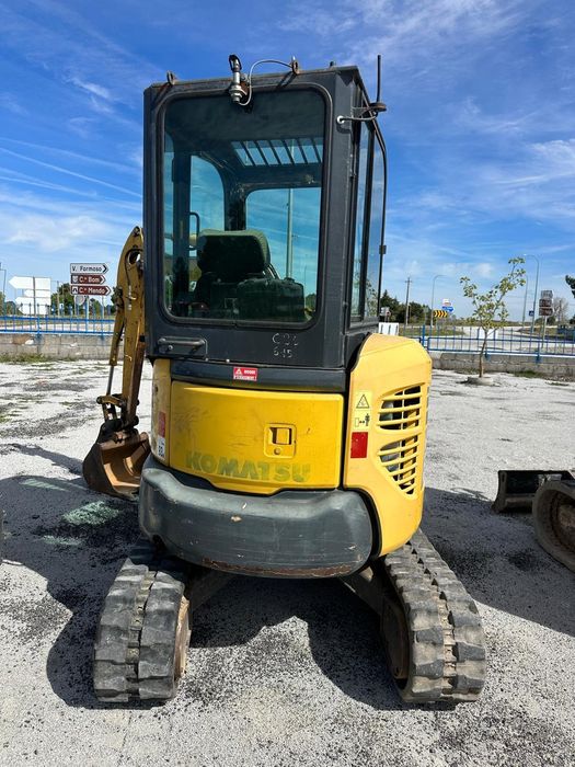 Minigiratoria komatsu pc26 2014 possivel financiamento
