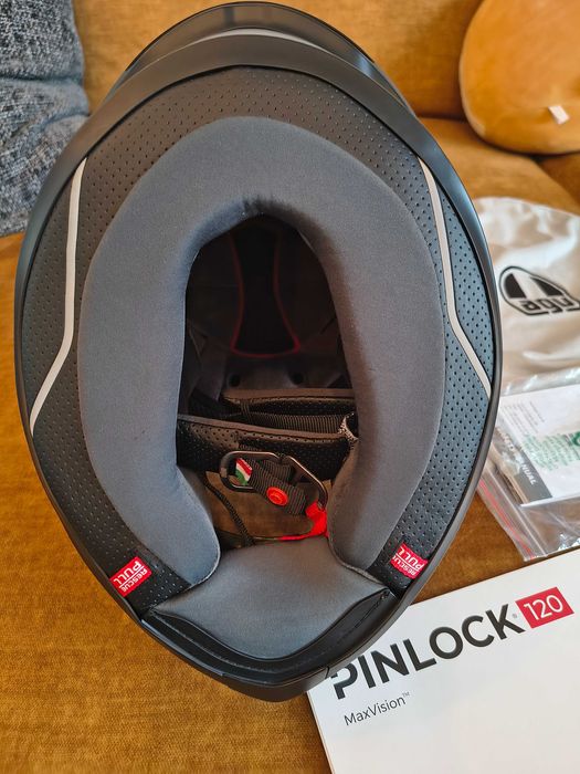 Kask motocyklowy AGV K6S rozm. S