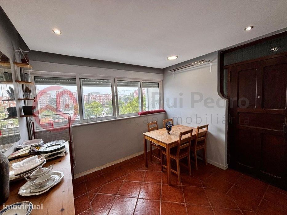 Apartamento T4 em Marvila com Excelente Localização e Potencial de ...