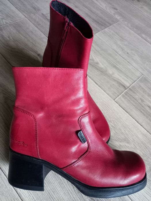 Женские кожаные ботинки 41