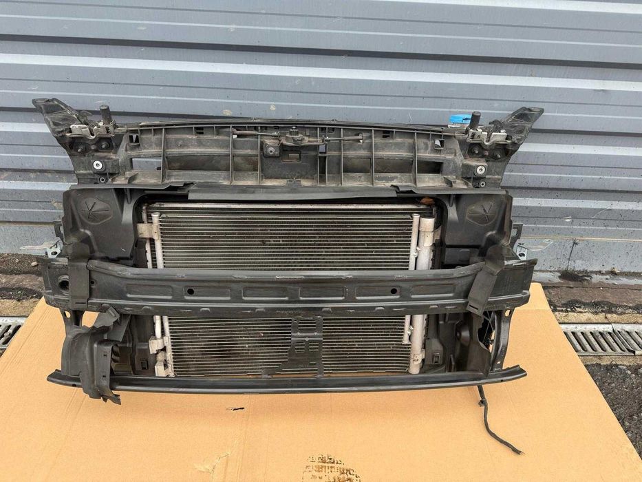 Audi  Q2 81A Передня панель телевізор