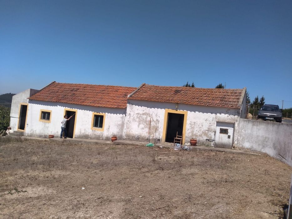 Armazém e Terreno 670m2