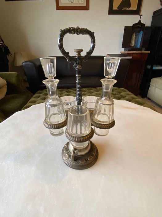 Licoreira Galheteiro Casquinha Prata Cristal Campainha incrível 31 cm