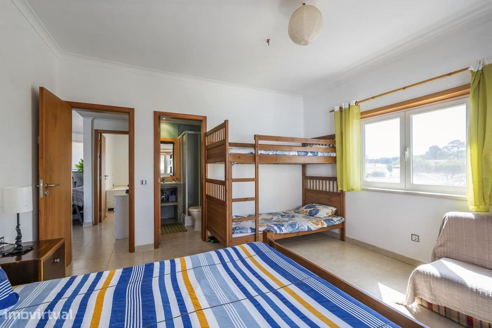 Moradia Isolada T4 com jardim, Carvalhal, Grandola