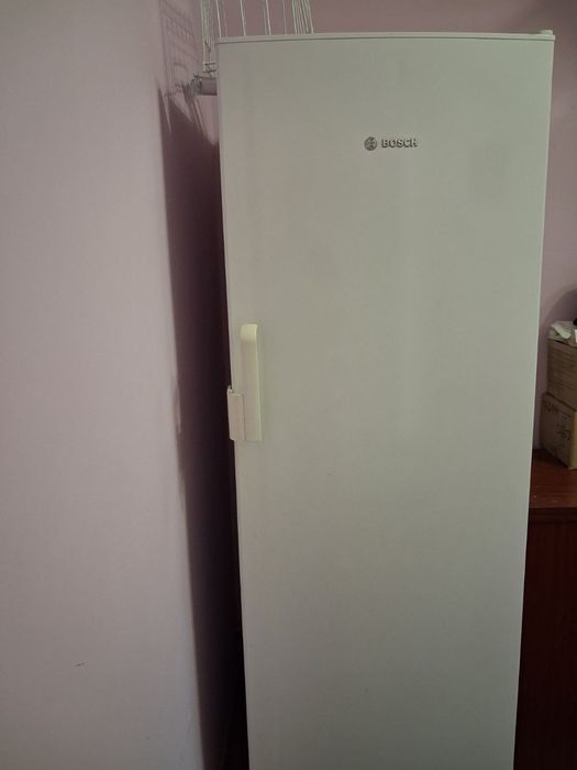 Морозильна камера Bosch ноу фрост інвертор