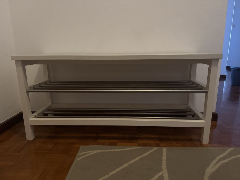 Conjunto de entrada, sapatos, cabides