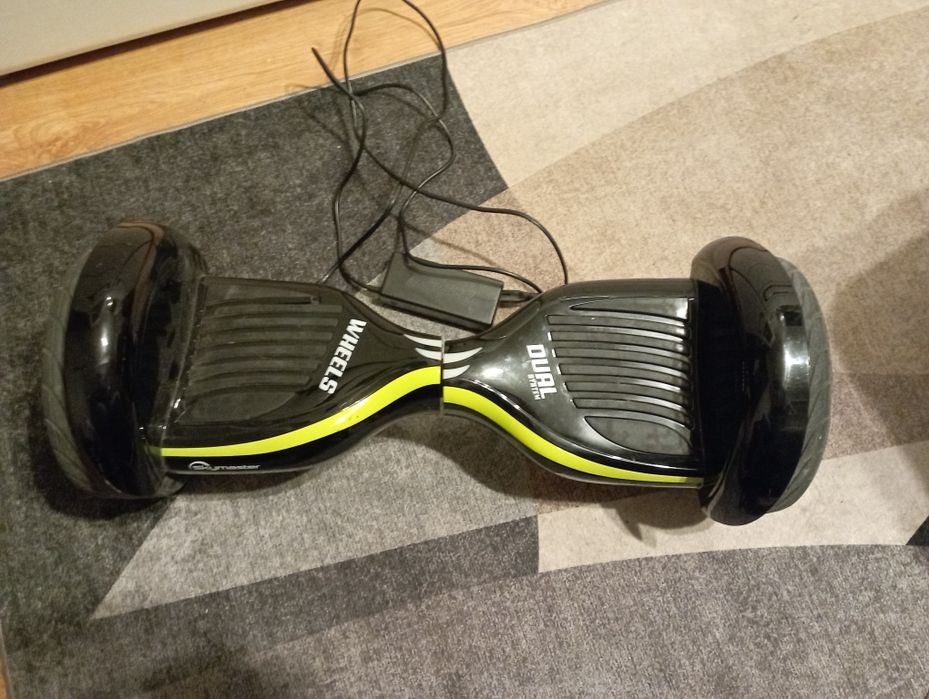 Deskorolka elektryczna skymaster czarno zielona