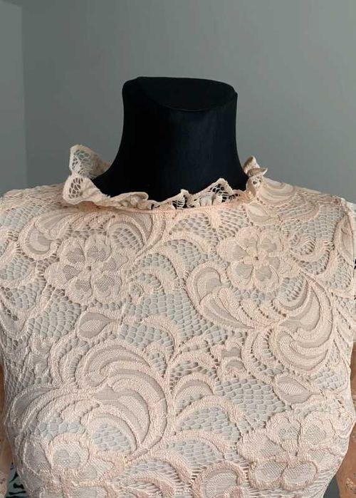 Boohoo koronkowa morelowa sukienka rozkloszowana mini 36