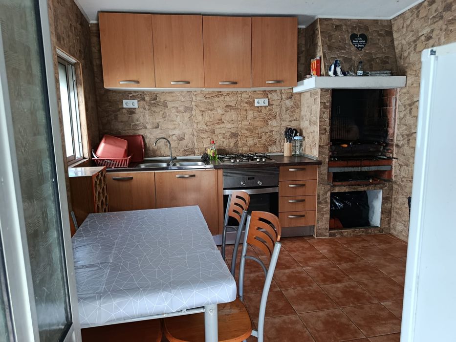 Espaço Privado c/ Piscina e Churrasqueira para Eventos e Convívios Familiares