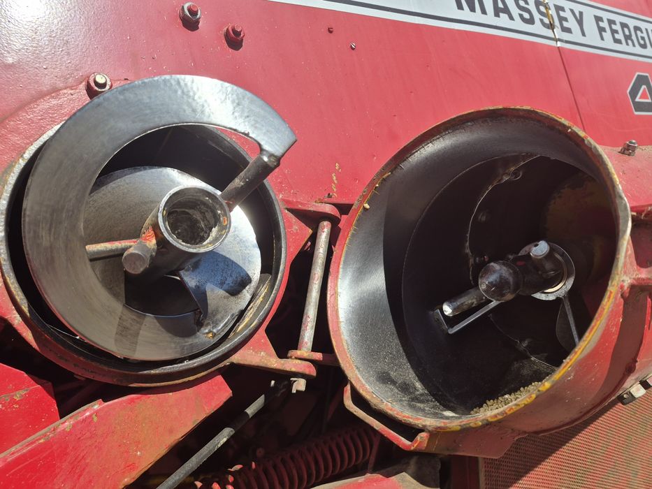 Комбайн Massey Ferguson 430 !