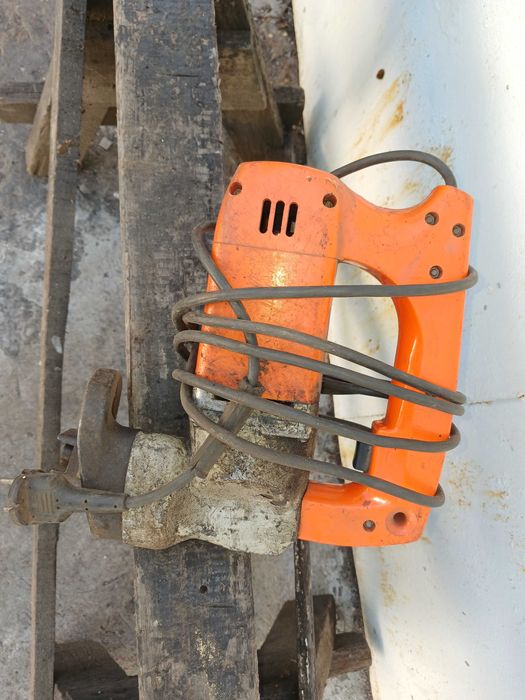 Електро ножиці для різання металу