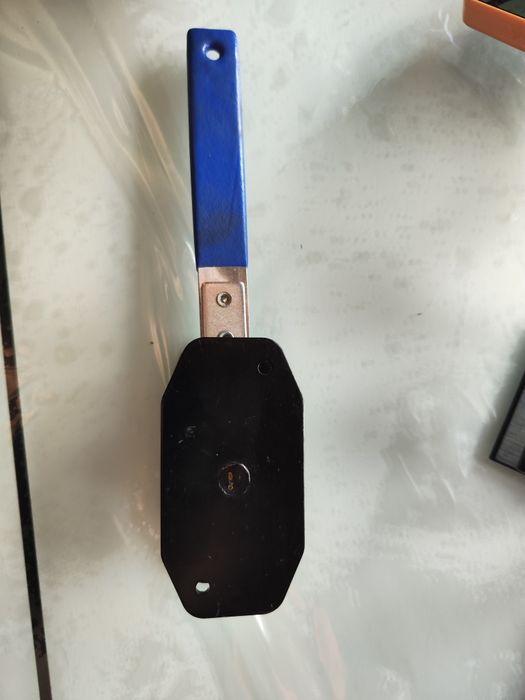 знімач гальмівних циліндрів супорт