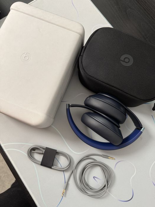 Auscultadores Bluetooth Beats by Dr. Dre Beats Studio Pro