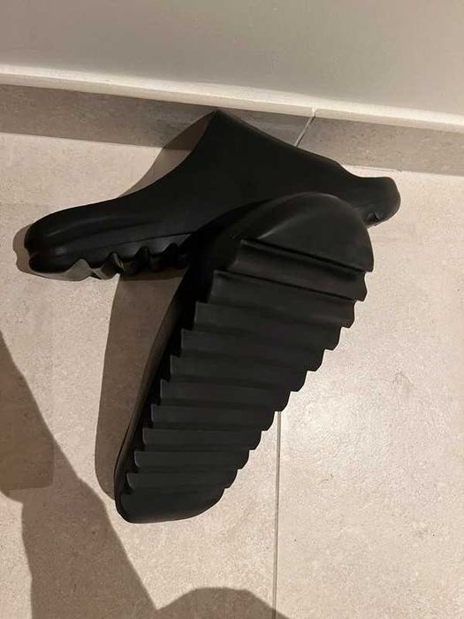 adidas Yeezy Slide Onyx Rozmiar 43