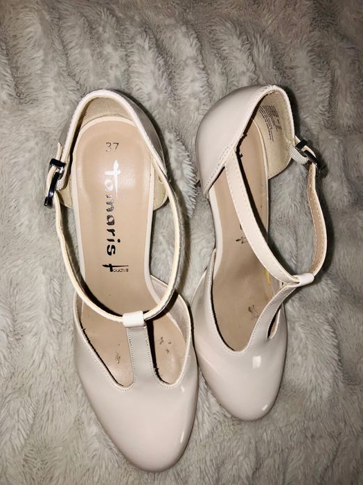 Жіночі босоніжки фірмові Tamaris