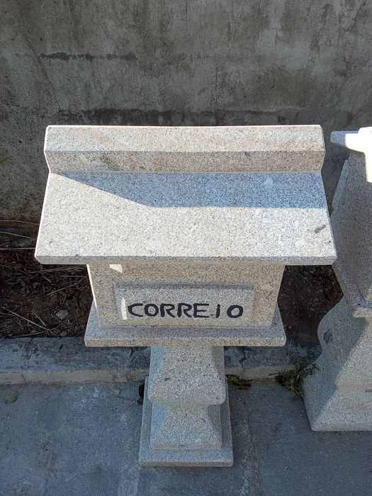 Caixas de correio em granito