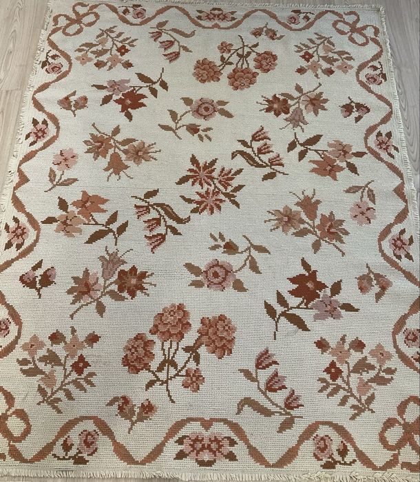 Carpete de arroiolos 2m X 2,5 m