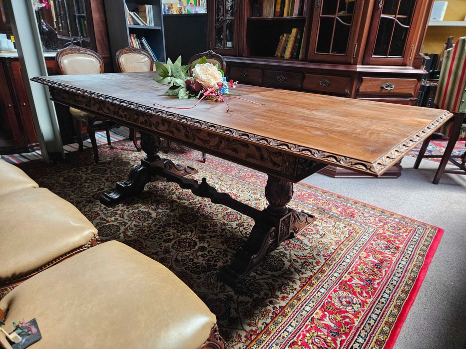 Mesa antiga em madeira maciça - extensível óptimo estado geral