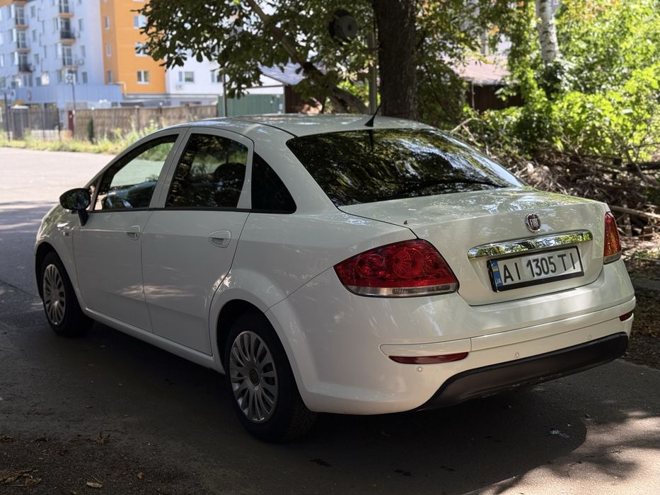 Fiat Linea 2013 рік 1.4 газ/бензин