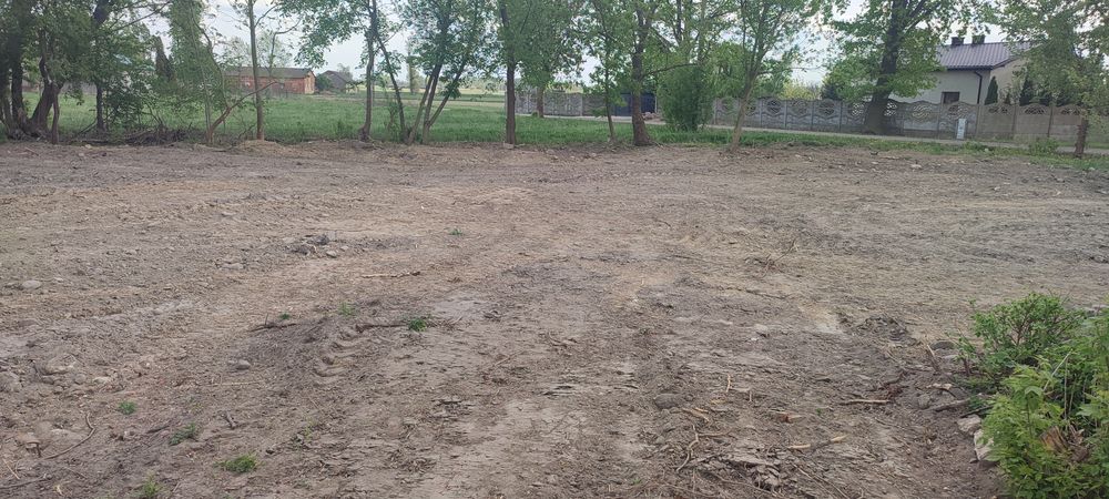Sprzedam atrakcyjną działkę budowlaną o powierzchni 2000 m² - Widok 2