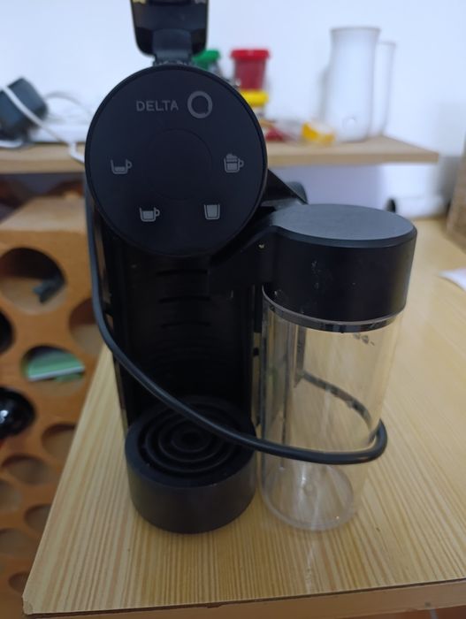 Máquina Delta Q quase nova