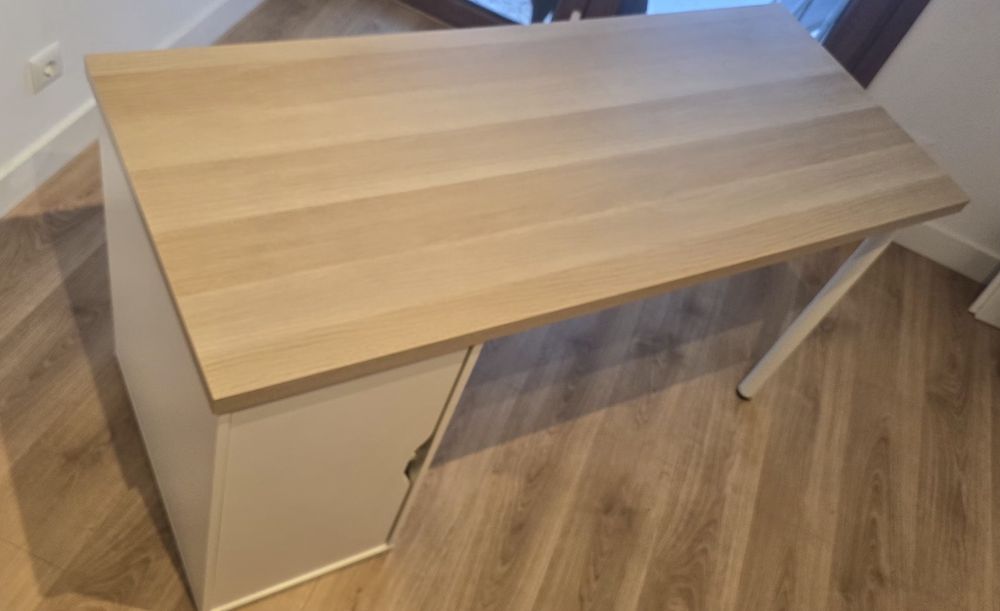 Secretária Ikea (1,40m x 0,60m)