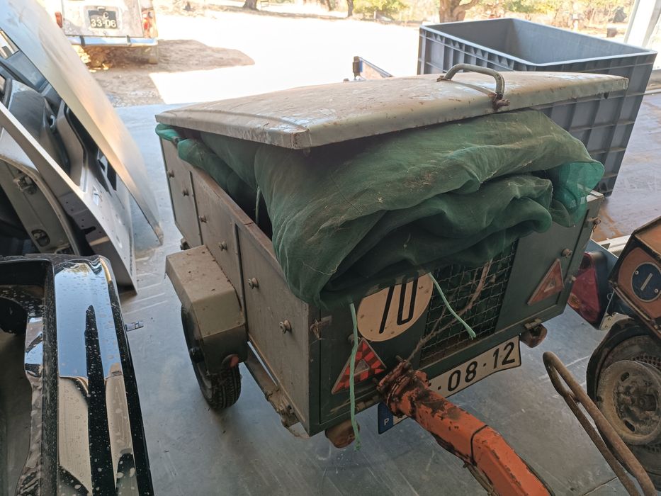 Atrelado cães caça