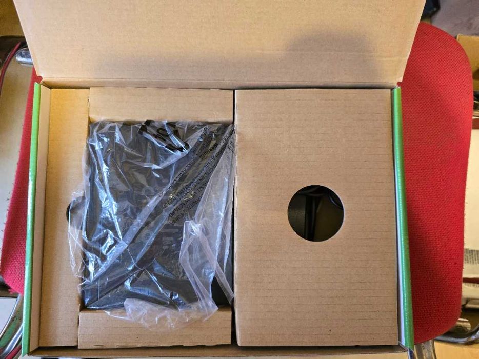 Cisco SF110D-08HP 8-Port 10/100 PoE Desktop Switch