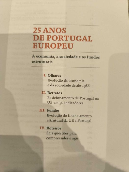 Livro "25 Anos de Portugal Europeu" de Augusto Mateus