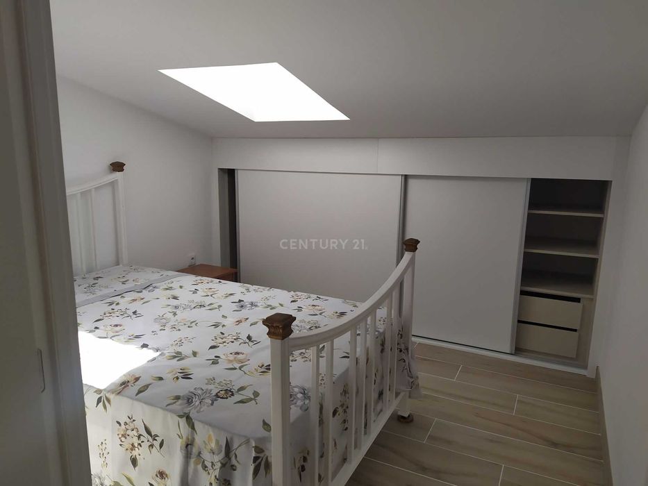 Apartamento T1 na av Sá Carneiro como novo