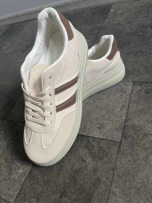 Nowe buty r 40 adidasy