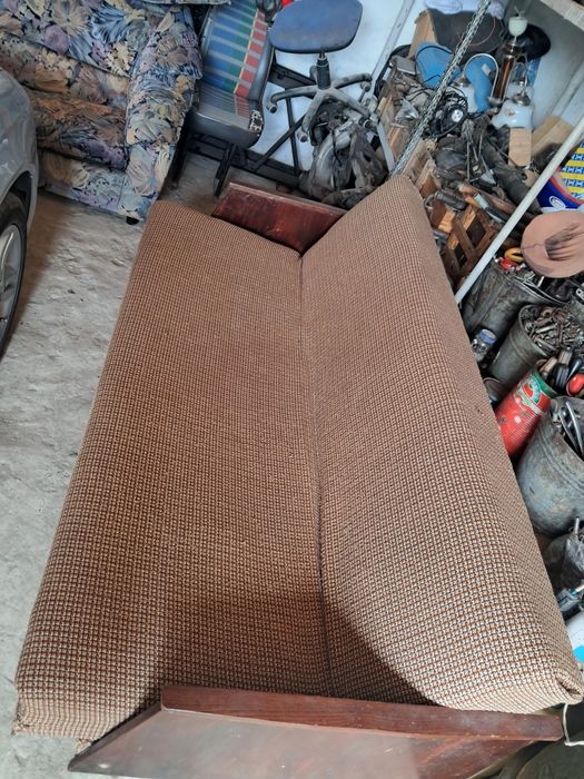 Продам  дивани і ліжко