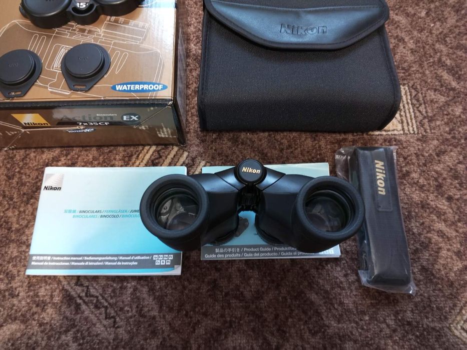 Продам ширококутний бінокль нікон екшн ЕХ 7/35 стан нового.