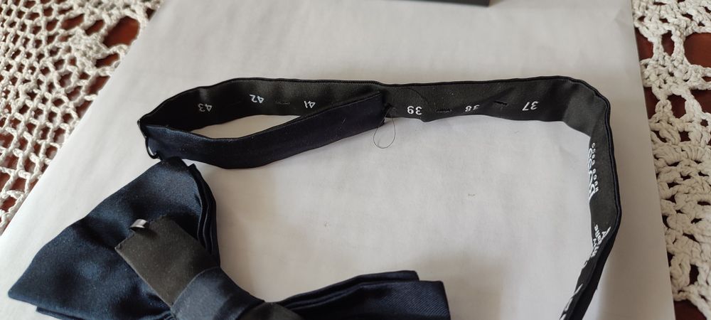 Mucha męska Hugo Boss ciemny granat