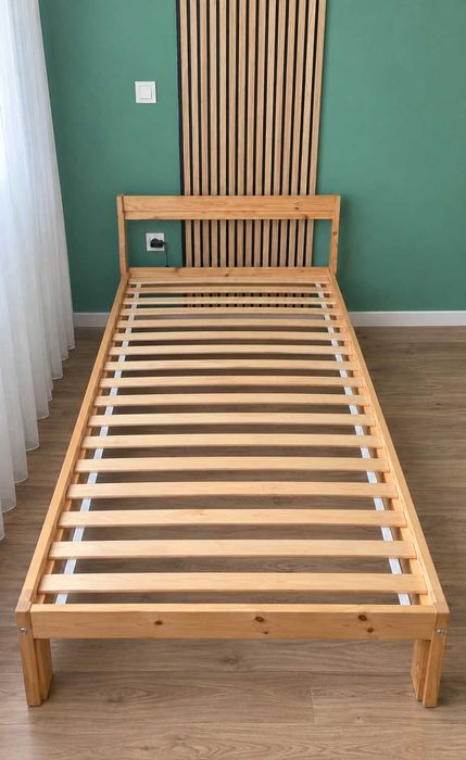 2 Camas IKEA em madeira + 2 colchões visco 90x200